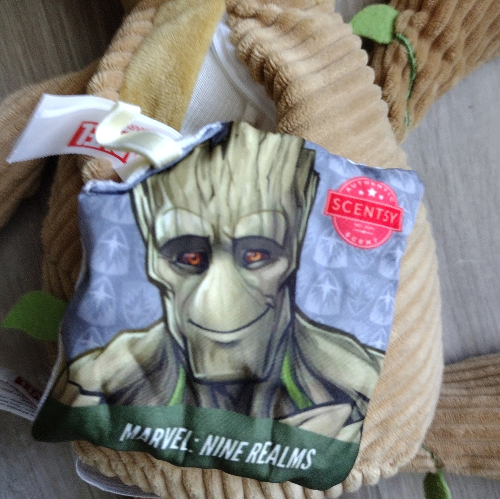 Groot Scentsy Buddy Plush Doll Marvel with Scent Pack dated 2020 - Picture 12 of 16
